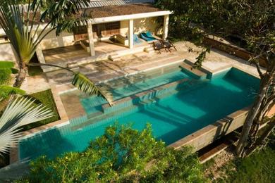 Villa Matahari sharing a swimming pool, Balinese style Ko Lanta