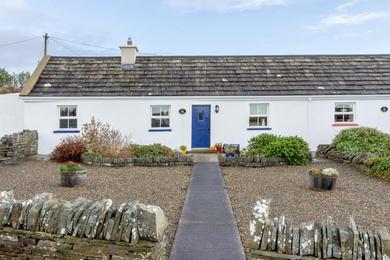 Holiday home Blue Stonecutters Cottage, Doolin