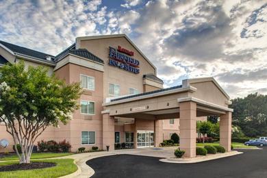 Hotel Fairfield Inn and Suites by Marriott Emporia I-95
