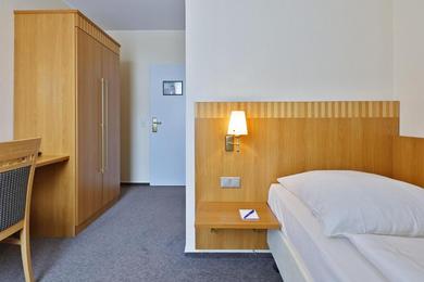 Отель City Partner Central-Hotel Wuppertal