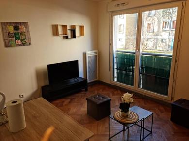 Апартаменты Fully Furnished appartement near Paris - Eurolines