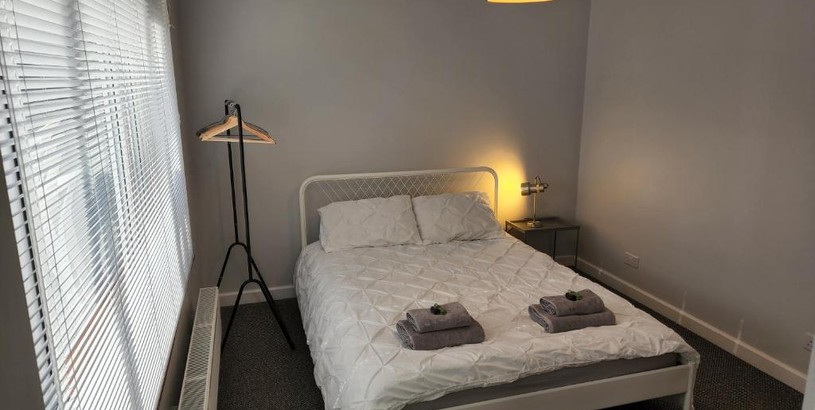 Hotel Modern 3 bedroom home in Guildford. Sleeps 8