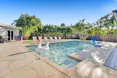 Holiday home Amazing 6 Bedroom Resort - Huge Heated Pool, Beach Volley Ball, Game room