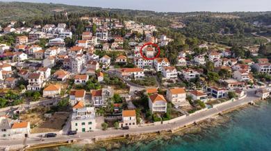 Apartments Family friendly apartments with a swimming pool Sutivan, Brac - 15665