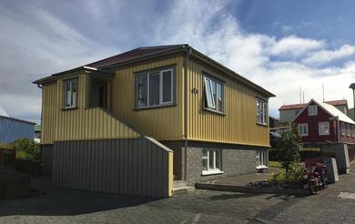Дом отдыха Garður restored house