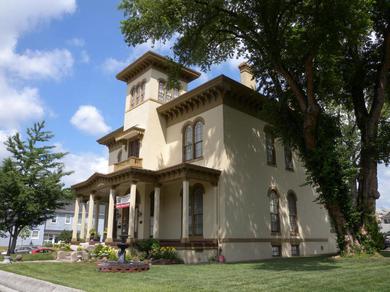 Guest house The Pepin Mansion Bed & Breakfast