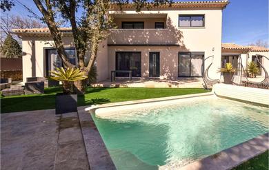 Holiday home Beautiful Home In Colonzelle With Outdoor Swimming Pool, Wifi And 4 Bedrooms