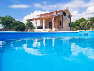 Villa Villa Stone Pearl with heated swimming pool