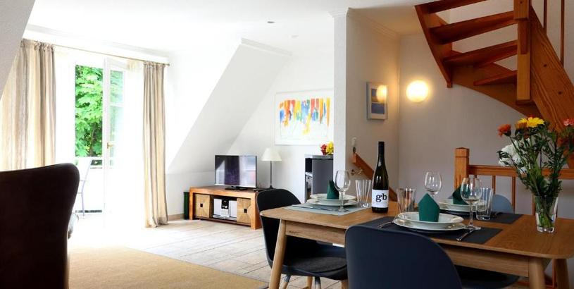 Apartments Neuerbautes Haus im Friesenstil. Moderne 2-Zimmer-Appartements mit Balkon für bis zu 4 Personen