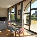 Apartments Appartement lumineux et cosy avec jardin vue sur chateau près Port en Bessin, Bayeux et Omaha Beach