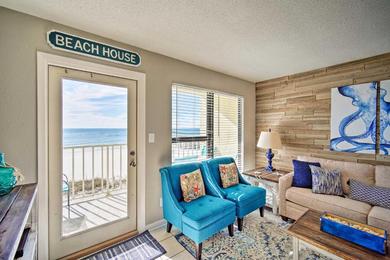 Apartments Bright Gulf Shores Beachfront Condo with Pool Access