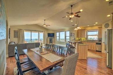  Murphys Retreat with Canyon Views and Game Room