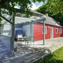 Дом отдыха fewo1846 - Rotes Haus - idyllisch gelegenes Haus mit 2 Schlafzimmern und großem Grundstück