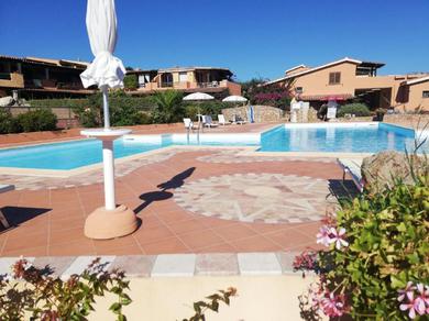Дом отдыха Snug holiday home in Marinella with shared pool