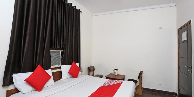 Hotel OYO 8188 Vardhmaan Inn