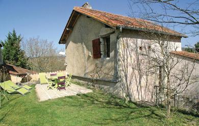 Holiday home Amazing home in Grignols with 2 Bedrooms and WiFi