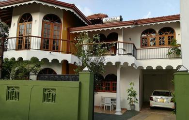 Guest house Lassana Villa