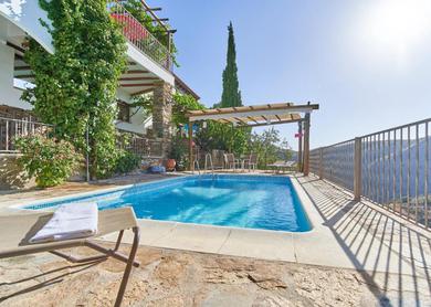 Holiday home One bedroom house with shared pool jacuzzi and furnished terrace at Laroya