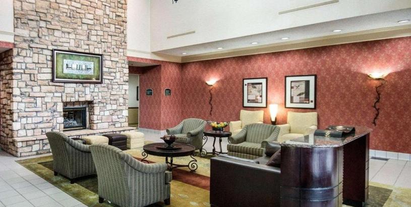 Отель Comfort Suites Parkersburg South