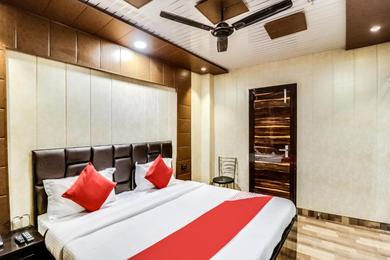 Hotel OYO Jps Galaxy Hotel Near Pvr Vikaspuri Delhi