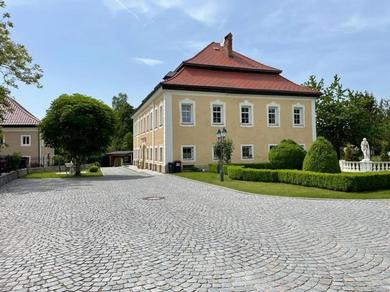 Отель Schlafen im Schloss-ruhig-Komfortabel