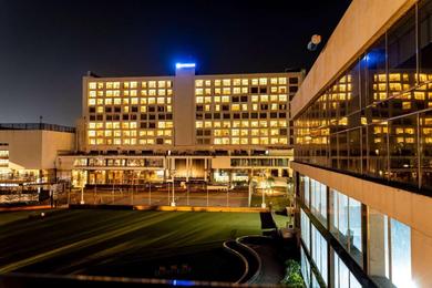 Hotel Wyndham Ahmedabad Shela