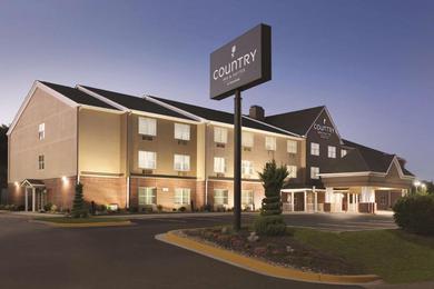 Отель Country Inn & Suites by Radisson, Washington, D.C. East - Capitol Heights, MD