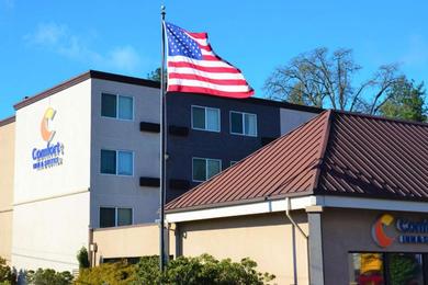 Отель Comfort Inn & Suites Beaverton - Portland West
