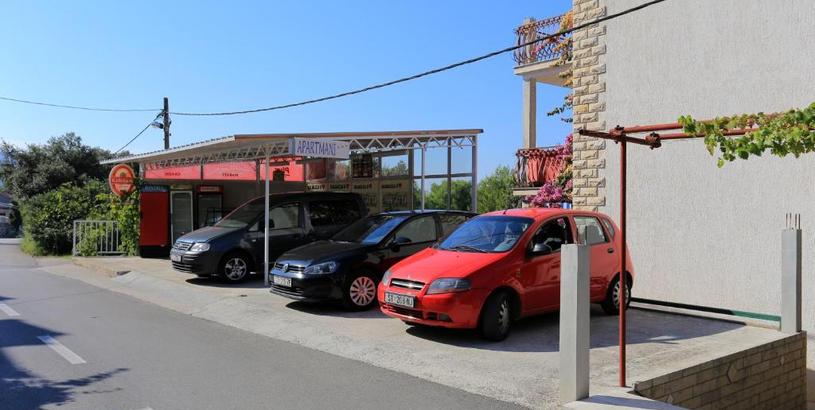 Apartments Apartments with a parking space Seget Vranjica, Trogir - 12760
