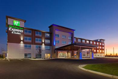 Отель Holiday Inn Express & Suites - Moses Lake, an IHG Hotel