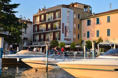 Отель Ambra Hotel - the only central lakeside hotel in Iseo