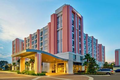 Отель Fairfield by Marriott Inn & Suites Orlando at FLAMINGO CROSSINGS® Town Center