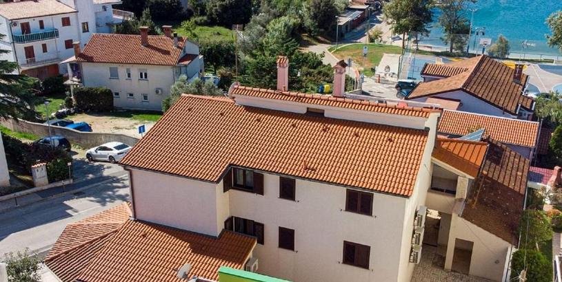 Apartments Modern apartment near the beach in Istria