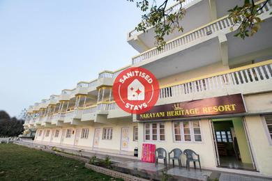 Hotel OYO 69570 Narayani Heritage Resort