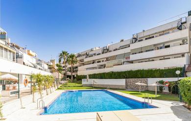 Nice apartment in Benalmádena with Outdoor swimming pool, WiFi and 2 Bedrooms