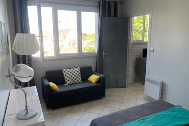 Cosy and Bright studio at 650 m from the BEACH