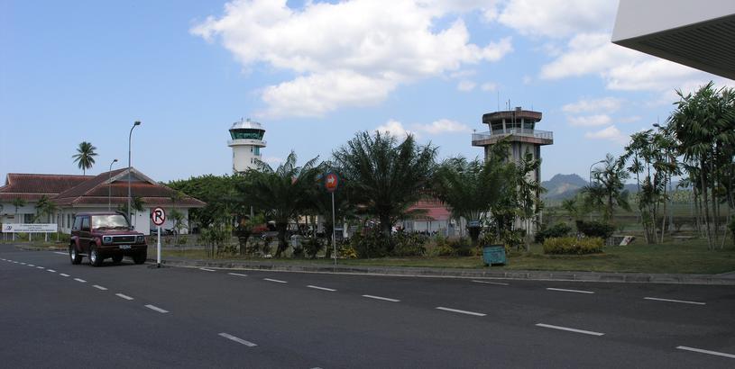 Аэропорт Манадо (MDC), Манадо, Индонезия
