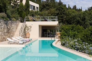 Вилла Geromonachos Villa Sleeps 14 with Pool Air Con and WiFi