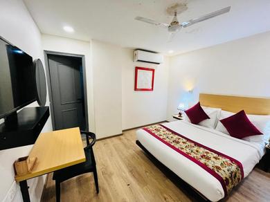 Hotel Hotel Ipotel - Couple Friendly Near Yamuna Sports Complex, East Delhi