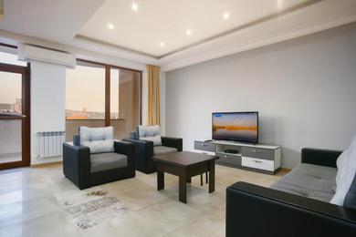 Апартаменты Center Yerevan 2 Bedrooms Specious Apartment With Ararat View,Near Republic Square