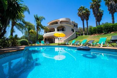 Вилла Villa Bliss 450 m2 Luxury Oasis with Saltwater Pool