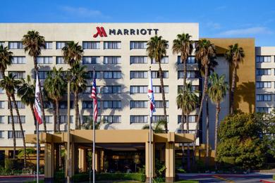 Отель Long Beach Marriott