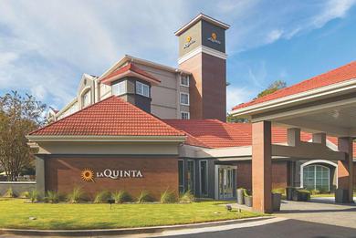 Отель La Quinta by Wyndham Atlanta Conyers