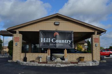 Отель Hill Country Inn and Suite
