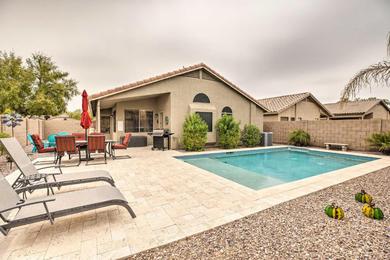 Holiday home Sunny Maricopa Getaway with Private Pool and Fire Pit!