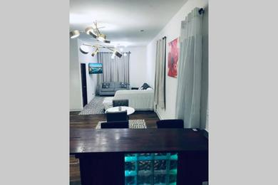 Апартаменты Chic Comfy Apartment 10 min from Down-Town Chicago