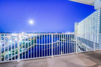 10th Floor Nex to The 10th Floor Pool! 3 BD, Great Amenities And Location