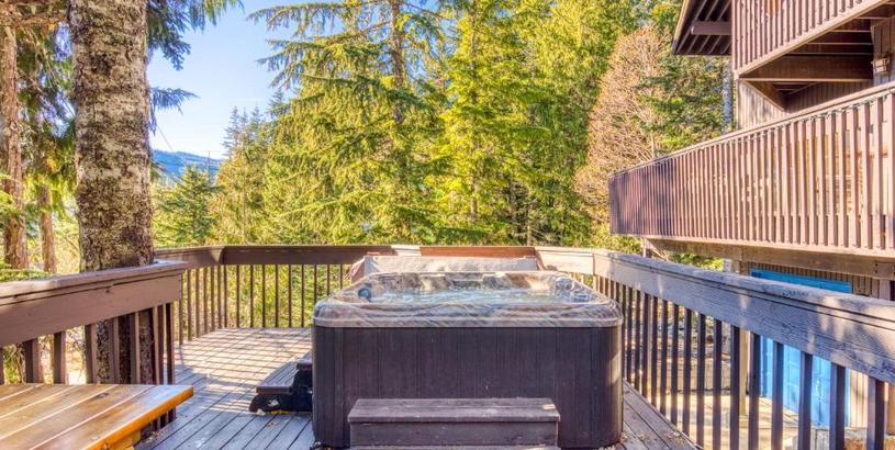 Дом отдыха Great Blue Lodge - hot tub, sauna and ski slopes nearby