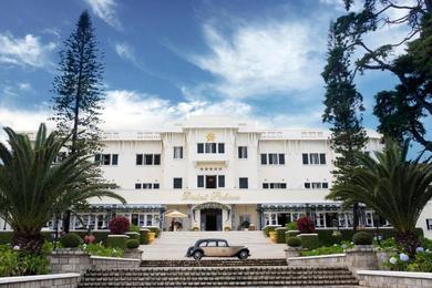 Отель Dalat Palace Heritage Hotel