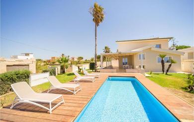 Holiday home Beautiful home in MAZARA DEL VALLO TP with Outdoor swimming pool, WiFi and 4 Bedrooms